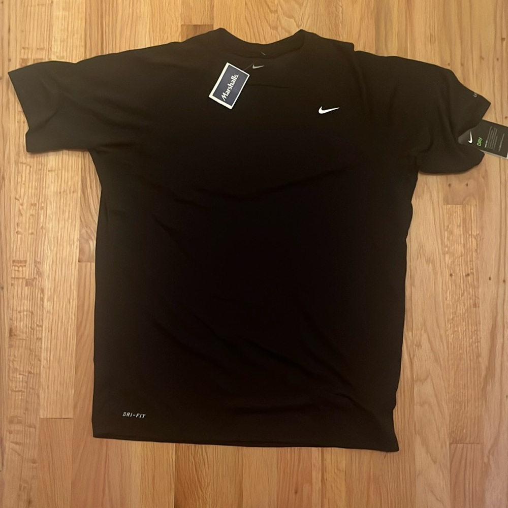Nike Men’s Dri-Fit T-Shirt